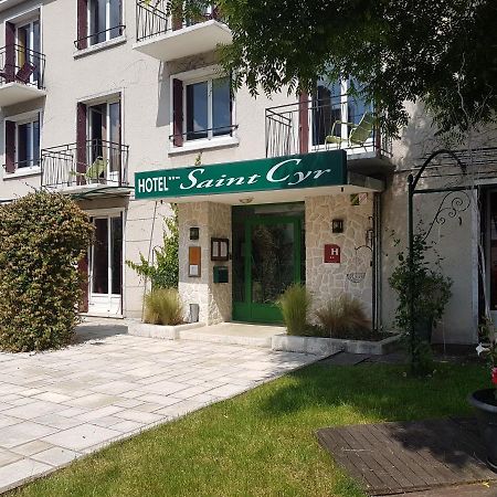 Logis Hotel Saint Cyr La Ferté-Saint-Cyr Exterior foto